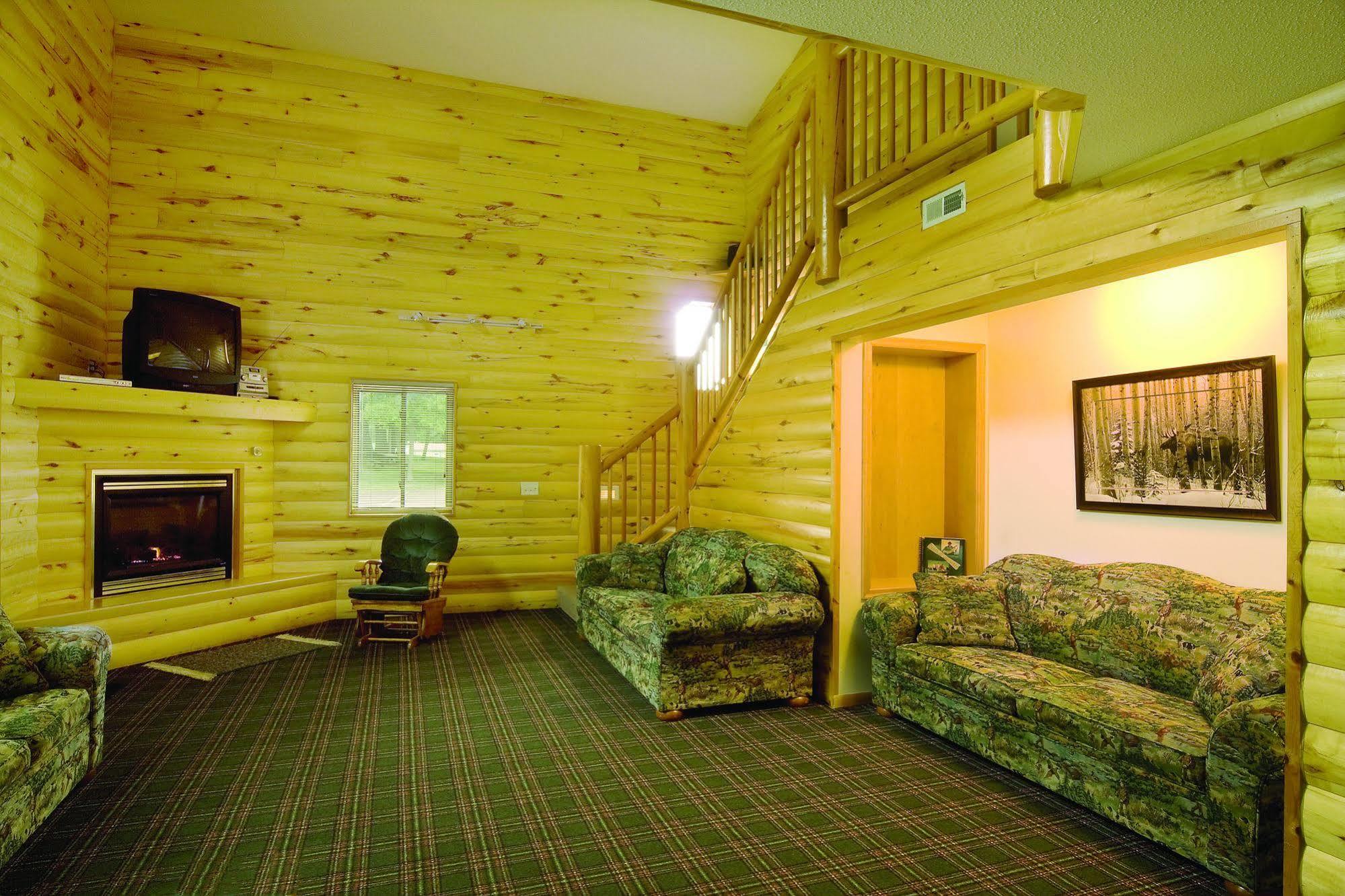 Mcquoid'S Inn And Event Center Isle Esterno foto